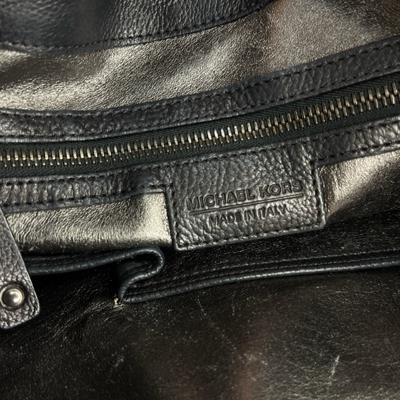 SALE‼️ MICHAEL KORS Italian Skorpios Hobo - Picture 4 of 4